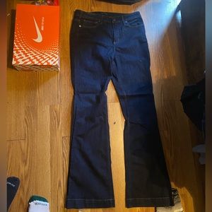 Silver jeans co high note trousers- dark wash